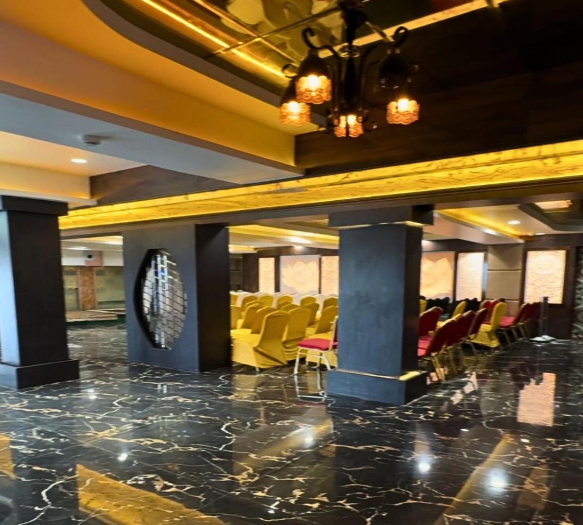 Hotel Runway Inn Pura Raghunāth Exterior foto